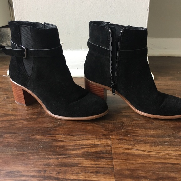 Gianni Bini Black riding Boots with Buckle - Picture 3 of 5